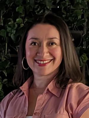 Dora, 42