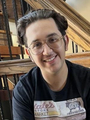 Alessandro, 24