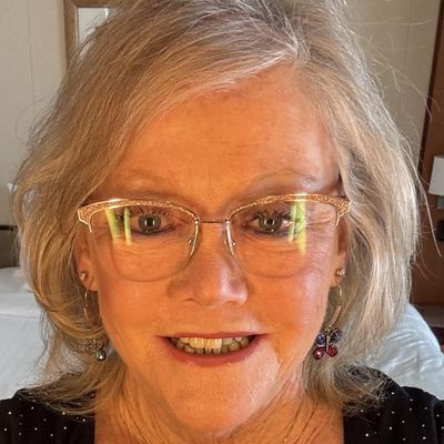 Patricia, 75