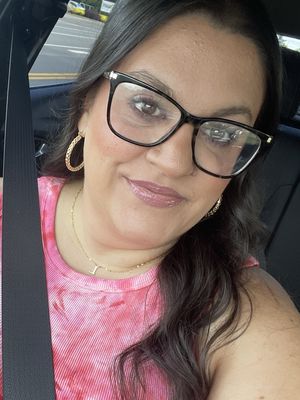 Lauren, 35