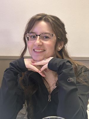 Kelle, 23