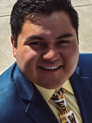 Emiliano, 29