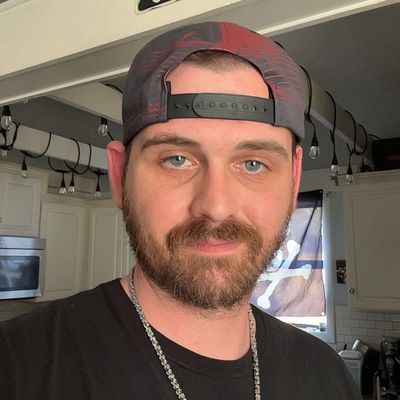 Josh, 30