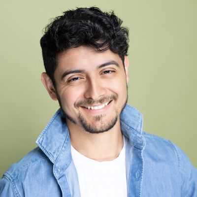 Tristan, 28