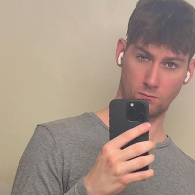 Gabriel, 24