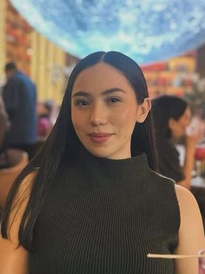 Mariana, 24