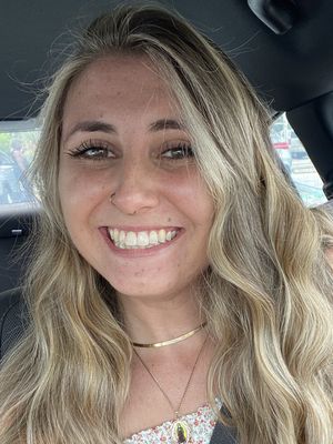 Alexis, 28