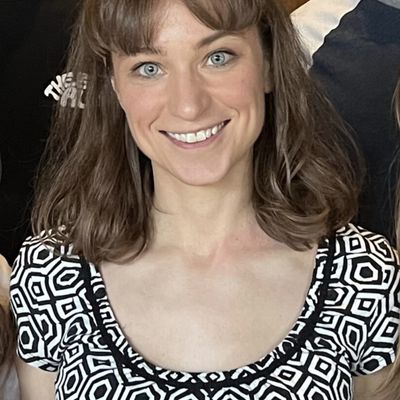 Paula, 36