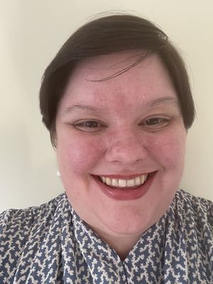 Claire, 39