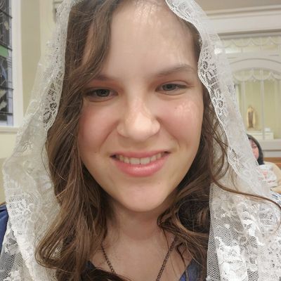 Sarah, 21