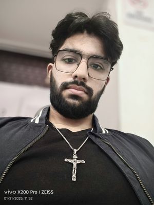 John Paul, 20