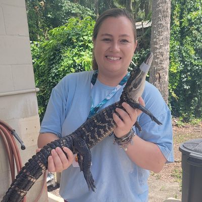 Chloe, 32