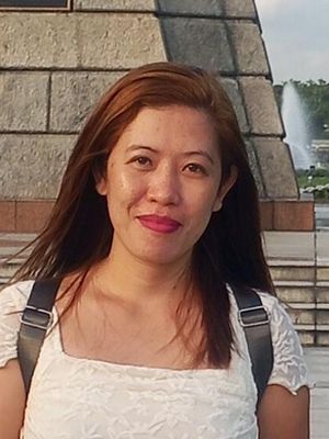 Riza, 34