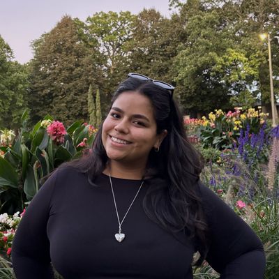 Jasmine, 23