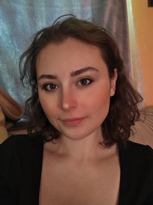 Sara, 24