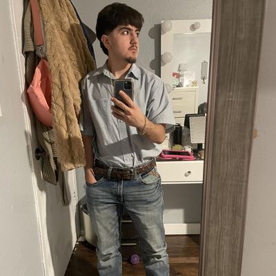 Kevin, 19