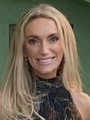 Lexi, 31