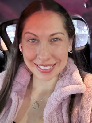 Jenn, 34