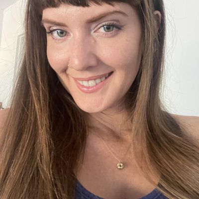 Vee, 37