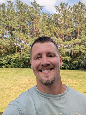 Zach, 34