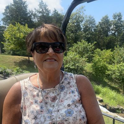 Vickie, 72