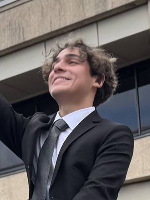 Cristian, 23