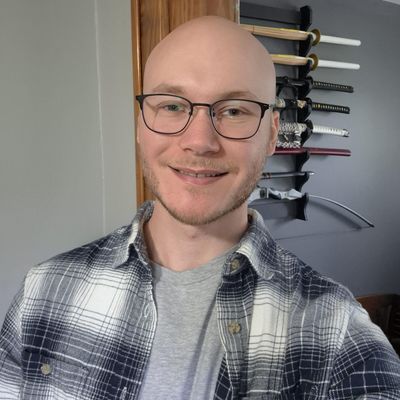 Dominic, 28