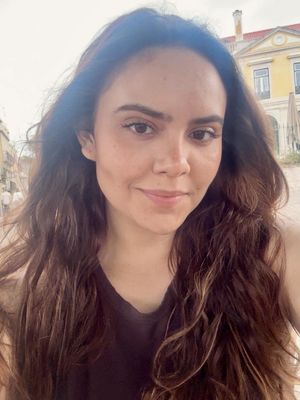 Maria, 26