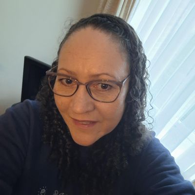 Sandra, 59