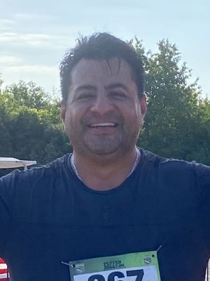 Gustavo, 49