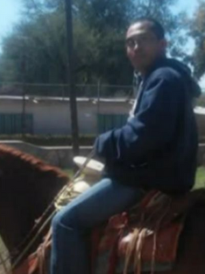 Luis, 34