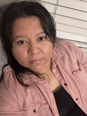 Ana, 38
