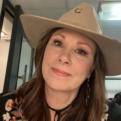 Lucille, 49
