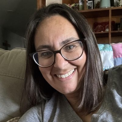 Jen, 43