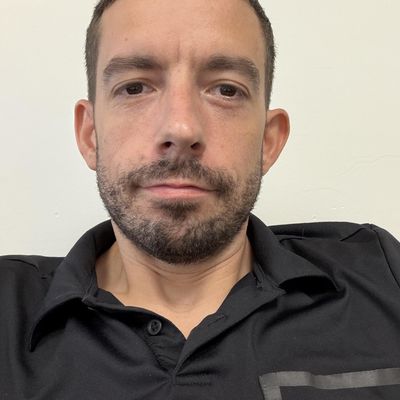 Chris, 39