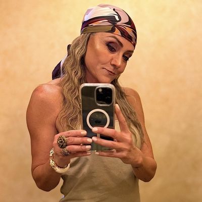 Maria, 55