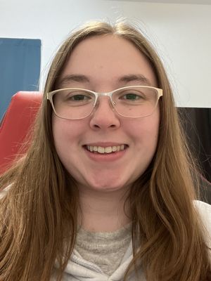 Anna, 25