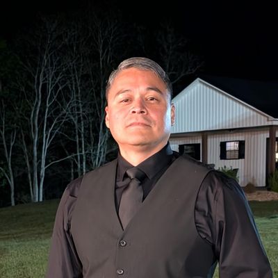 Ernesto, 42