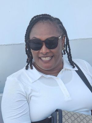 Maureen, 57