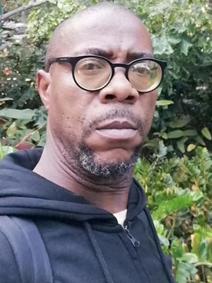 Carlo, 51