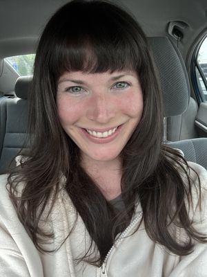 Kellie, 33