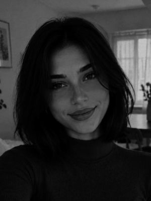 Alex, 26