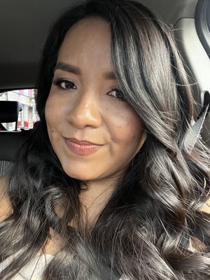 Cinthya, 35
