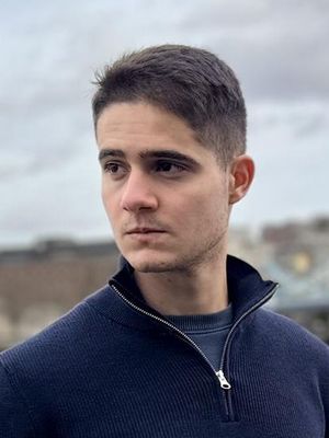 Julian, 23