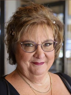 Deb, 62