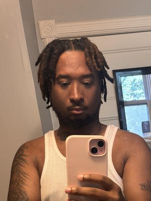 Jaellin, 27