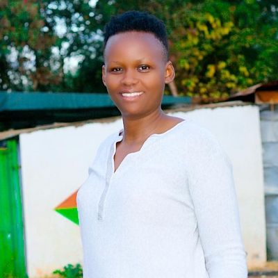 Hellen, 18