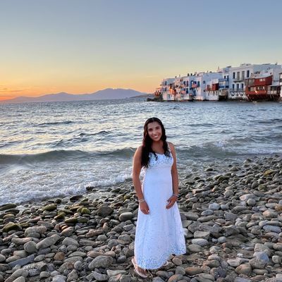 Ashleigh, 20