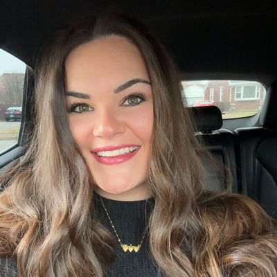 Lucy, 24