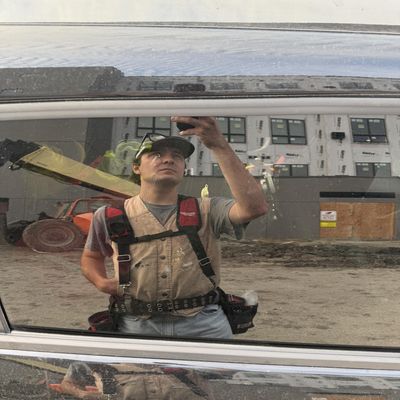 Chase, 28